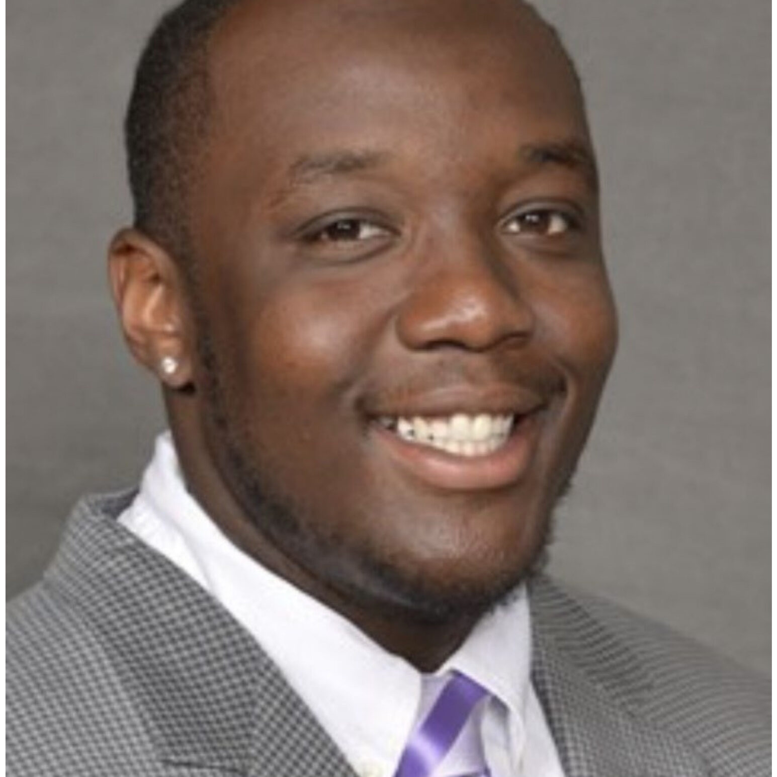 R.jones Bio page.pdf R.jones Bio page.pdf